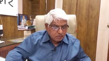 इंदौर: क्षेत्र में बच्चों में फैल रहे चिकनपाॅक्स को लेकर सीएचएमओ बीएस सेठिया ने दी जानकारी