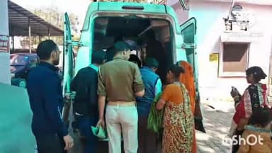 उरई: कुठौंद से सिरसा कलार ड्यूटी पर जा रहा होमगार्ड सिरसा मोड़ पर दो बाइकों की टक्कर में गंभीर रूप से हुआ घायल