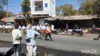 भीकनगांव: दौड़वा गांव में संघ के स्वयंसेवकों ने कदम ताल मिलाकर निकाला पथ संचलन, ग्रामवासियों ने पुष्प वर्षा कर किया स्वागत