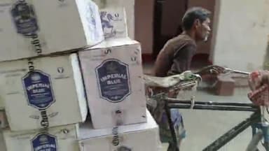 महुआ: सुपौल टरिया गांव से 496 लीटर विदेशी शराब बरामद होने का मामला, महुआ पुलिस ने 4 लोगों के खिलाफ दर्ज की प्राथमिकी