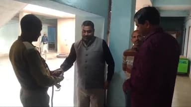 नूरसराय: अतारामचक और बाघर गांव से जमीनी विवाद में मारपीट व गोली चलाने के आरोप में 3 लोगों को पुलिस ने किया गिरफ्तार