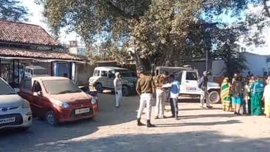 राजगीर: पुलिस ने झालर गांव में छापेमारी करते हुए 15 लीटर देसी शराब को किया जब्त, थाना प्रभारी ने दी जानकारी