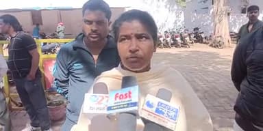 शिवपुरी नगर: शक्ति पुरम खुडा में सफाई कर्मियों के साथ मारपीट के बाद नगर पालिका अध्यक्ष गायत्री शर्मा अस्पताल पहुँचीं