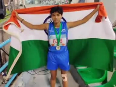 अनूपशहर: आहार क्षेत्र निवासी बेटी को जिलाधिकारी ने रजत पदक जीतने पर दी शुभकामना