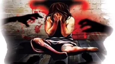 गरखा: थाना क्षेत्र गरखा के एक गांव में सगे मामा ने अन्य 5 लोगों के साथ मिलकर भांजी के साथ किया गैंगरेप