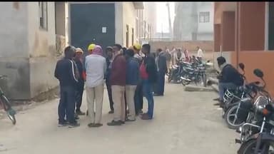 बेतिया: लौरिया बगहा मुख्य मार्ग पर सड़क हादसे में 32 वर्षीय व्यक्ति की हुई मौत