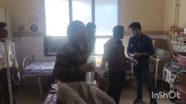 एटा: 42 वर्षीय विवाहिता ने संदिग्ध परिस्थितियों में पिया जहरीला पदार्थ, मेडिकल काॅलेज में कराया गया भर्ती