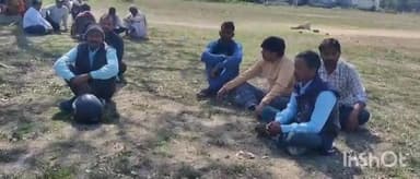 उरई: जालौन कोतवाली क्षेत्र के हदरूक के पास अज्ञात वाहन की टक्कर से बाइक सवार एक व्यक्ति की मौत और दूसरा गंभीर रूप से घायल