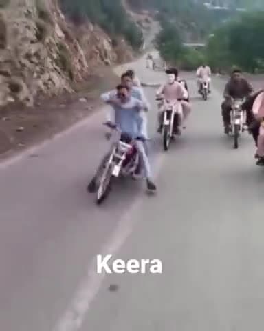 बहुत ही मजेदार वीडियो है कैमूर की पहाड़ियों में देखने को मिला