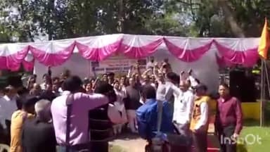 हुज़ूर: पांच नंबर दुर्गा पेट्रोल पंप के सामने शिक्षक संघ के पदाधिकारियों ने किया सत्याग्रह आंदोलन