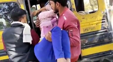 डलमऊ: चरुहार जियायक गांव की एक छात्रा की एल्बेंडाजोल दवा खाने से हालत बिगड़ी, जिला अस्पताल में उपचार जारी