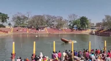 बौंसी: बौसी का युवक बासुकीनाथ स्थित शिव गंगा में डूबा, एनडीआरएफ की टीम को भी युवक को तलाशने में नहीं मिली सफलता