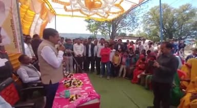 खुरई: पांचवें दिन भाजपा की विकास यात्रा खुरई के कई ग्रामों में पहुंची, जहां मंत्री प्रतिनिधि लखन सिंह हुए शामिल