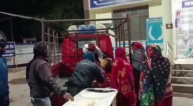 देवघर: कोठिया मोड़ के समीप एक वृद्ध महिला को अज्ञात बाइक चालक ने मारा धक्का, वृद्ध महिला का सदर अस्पताल में इलाज जारी