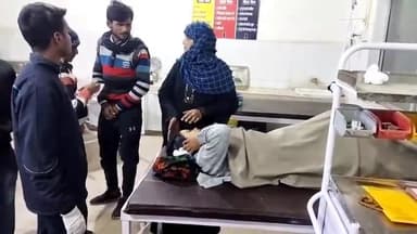 बदायूं: दवा लेकर घर जा रहे बाइक सवार रफीनगर गांव के पास गाय से टकराया, 3 लोग हुए घायल