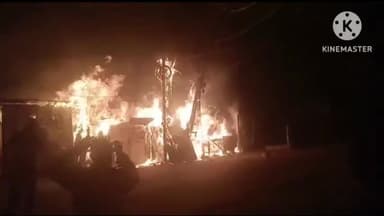 प्रतापगढ़: पुराना मालगोदाम रोड पास संदिग्ध परिस्थिति चाय पान की गुमटी में लगी भीषण लाखों का सामान जलकर खाक 4परिवार रोजी रोटी संकट