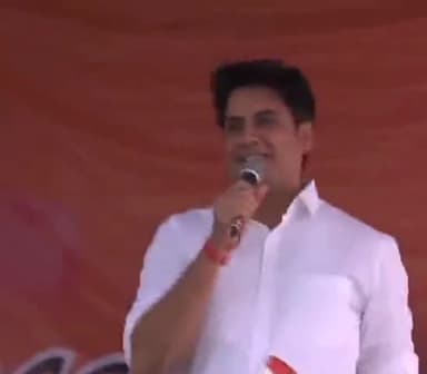 राजनांदगांव: राजनांदगांव के पूर्व सांसद अभिषेक सिंह आज रहेंगे जिले के प्रवास पर जिले में आयोजित विभिन्न कार्यक्रमों में करेंगे शिरकत।