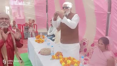 विकास यात्रा के दौरान ग्राम पटहट में मदारी जी ने भेट किया