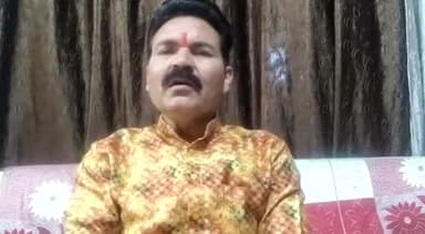 हुज़ूर: न्यू मार्केट में संस्कृति बचाओ मंच के अध्यक्ष ने वैलेंटाइन डे का बहिष्कार करने की अपील की