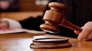 चंदौली: जनपद न्यायालय ने चकिया के 26 साल पुराने हत्या मामले में 3 दोषियों को आजीवन कारावास के साथ ₹15-15 हजार का लगाया जुर्माना