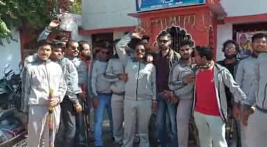 मंदसौर: मंदसौर बजरंग दल ने रामटेकरी एवं अन्य गार्डन एवं कैफे पर पहुंचकर वैलेंटाइन डे का किया विरोध शहर भर में निकाली रैली