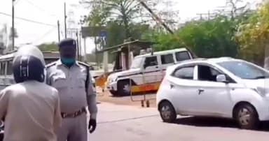 सिंगरौली: यातायात पुलिस ने तेलगवा पुलिया पर चेकिंग लगाकर यातायात नियमों का उल्लंघन करने पर 10 वाहनों के काटे चालान