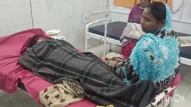 लखीसराय: जिले के तेतराहट से आने के दौरान ई-रिक्शा से गिरकर एक महिला हुई जख्मी, इलाज हेतु लाया गया सदर अस्पताल