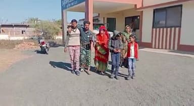 खुरई: पथरिया बामन गांव का एक दलित परिवार दबंगों के डर से पिछले 15 दिनों से नहीं गया अपने गांव, एसडीओपी से की शिकायत