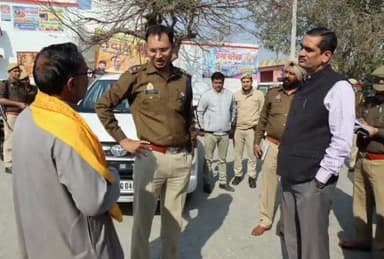 अनूपशहर: अनूपशहर नगर में महाशिवरात्रि पर्व के मेले को लेकर पुलिस प्रशासन तैयारियों में जुटा, गंगा घाटों पर पुलिस की तैनाती की गई