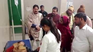 मैनपुरी: प्रवेश पत्र लेने गई छात्रा अज्ञात वाहन की टक्कर से हुई घायल जिला अस्पताल में कराया गया भर्ती मामला नगरिया तिराहे का