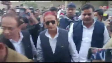 मुरादाबाद: मुरादाबाद सपा नेता आजम खान और उनके बेटे अब्दुल्ला आजम को सड़क जाम करने के मामले में अदालत ने 2-2 साल की सजा सुनाई