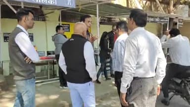 मंदसौर: मंदसौर जिला कोर्ट परिसर में वकील के साथ पक्षकार ने फीस मांगने की बात पर की मारपीट, पक्षकार पर केस दर्ज