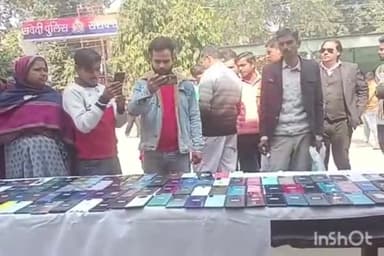 बरेली: SSP अखिलेश चौरसिया ने सर्विलांस की मदद 115  खोये-गिरे हुए मोबाइल बरामद कर, मोबाइल मालिकों को सौपे