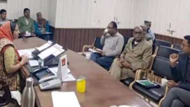 बूंदी: जिला प्रमुख ने पंचायती राज के अधिकारियों की बूंदी कार्यालय में जिला स्तरीय ली बैठक