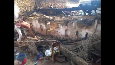 हमीरपुर: इंगोहटा गांव में विद्युत शॉर्ट सर्किट से लगी आग, विधवा की गृहस्थी हुई खाक