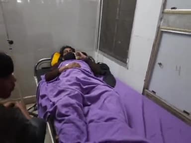 सिमडेगा: केलाघाघ मोड़ पर बाइक से गिरकर युवक हुआ घायल, इलाज के लिए लाया गया सदर अस्पताल