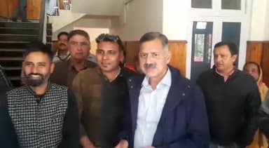 विधायक श्री राजेश धर्माणी जी के साथ आज बिलासपुर परिधि गृह में आयोजित भाखड़ा विस्थापित कमेटी के साथ हुई बैठक में शिरकत की