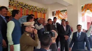 गोपालगंज: सिपाया में सीएम ने किया 62 योजनाओं का उद्घाटन व शिलान्यास, समाधान यात्रा के क्रम में सिपाया पहुंचे थे नीतीश कुमार