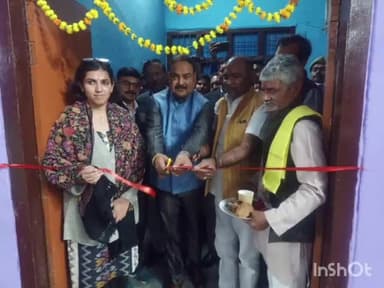 उरई: इंदिरा स्टेडियम में बीजेपी विधायक गौरीशंकर वर्मा ने 21 लाख के निर्माण कार्य का किया लोकार्पण, डीएम भी रहीं मौजूद