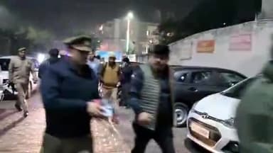 मुरादाबाद: बंसल कॉम्प्लेक्स के बाहर शहर के मशहूर चार्टर्ड अकाउंटेंट की अज्ञात बदमाशों ने गोली मारकर की हत्या, हुए फरार