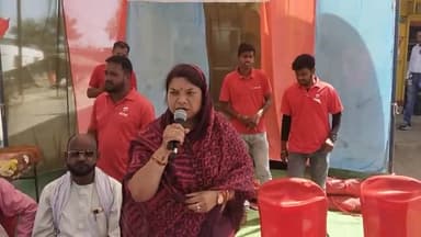 वार्ड न 43 हिर्रवाह में महापौर महोदया ने एयरटेल 4G का किया उद्घाटन साथ रहे वार्ड पार्षद खुर्शीद आलम आम जनता रही उपस्थित