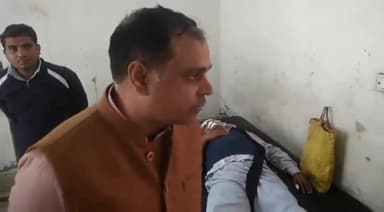 गरखा: कटसा के समीप छपरा-मुजफ्फरपुर NH- 722 पर हुई सड़क दुर्घटना में एक व्यक्ति हुआ घायल