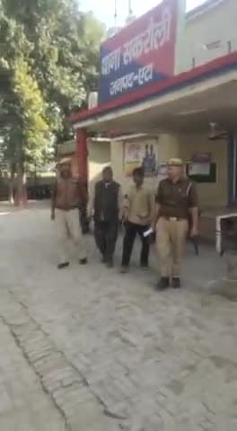 जलेसर: संज्ञेय अपराध घटित होने की आशंका के चलते महापुर से दो अभियुक्तों को पुलिस ने किया गिरफ्तार