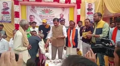 खुरई: खुरई के कई ग्रामों में पहुंची भाजपा की विकास यात्रा, मंत्री प्रतिनिधि लखन सिंह हुए शामिल