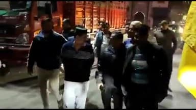 हुज़ूर: कांग्रेस विधायक आरिफ मसूद ने मंगलवारा रोड ट्रांसपोर्ट लाइन में डमरीकरण का कार्य करवाया और रोड का निरीक्षण भी किया