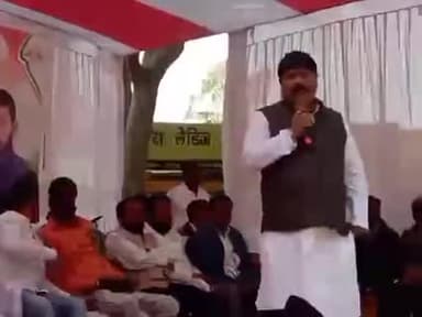 मांडर विधानसभा में युवा कांग्रेस मिलन समारोह एवं रंगारंग कार्यक्रम का आयोजन किया गया इसमें सैकड़ों युवाओं