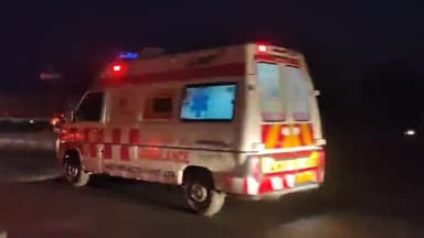 साईं खेड़ा: करूही मार्ग पर अज्ञात वाहन की टक्कर से एक युवक हुआ घायल जिला अस्पताल में किया गया भर्ती