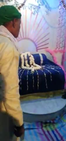 बाबू जी के समाधि स्थल पर उनके  जन्मदिन पर उनका जन्मोत्सव।