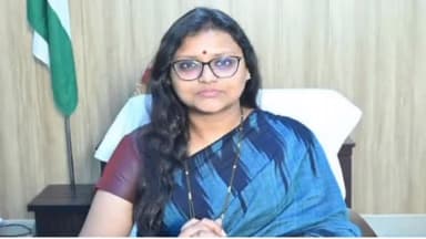 कानपुर अग्निकांड//विवादों में फंसी डीएम नेहा जैन