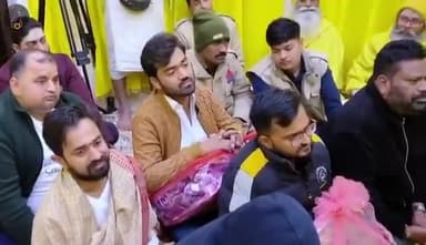 सेवा भाव का महत्व समझिये